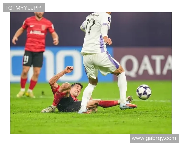 广岛三箭迎战中央海岸展现足球魅力争夺胜利荣耀之战